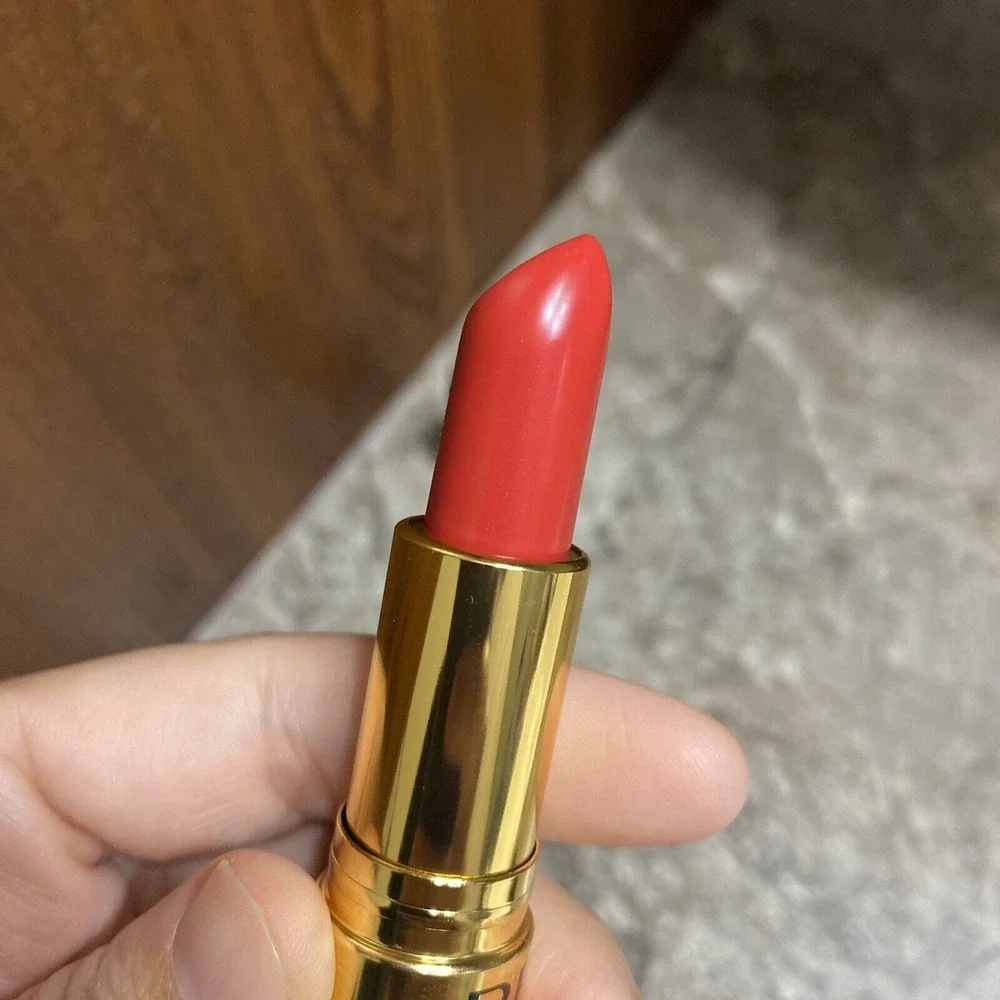 Revlon Super Lustrous Lipstick - CHA CHA CHERRY ‎ #626 - New